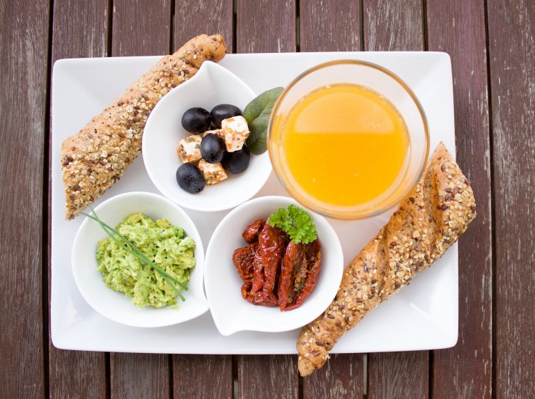 Simple Tips To Get Organized And Make Fixing Lunches Easier